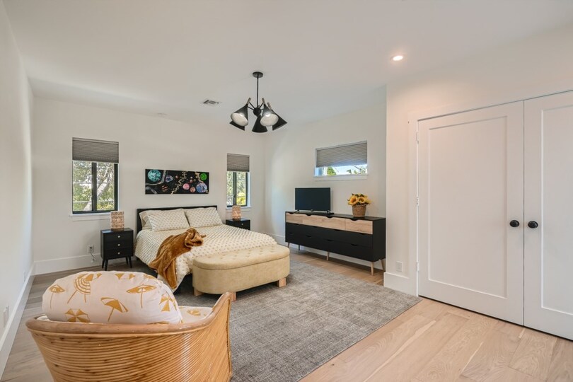 Picture Relaxing in This Idyllic Villa in West Palm Beach,West Palm Beach Villa 1881