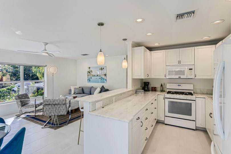 Picture Renting This Beautiful 2 Bedroom Villa In West Palm Beach, West Palm Beach Villa 1869