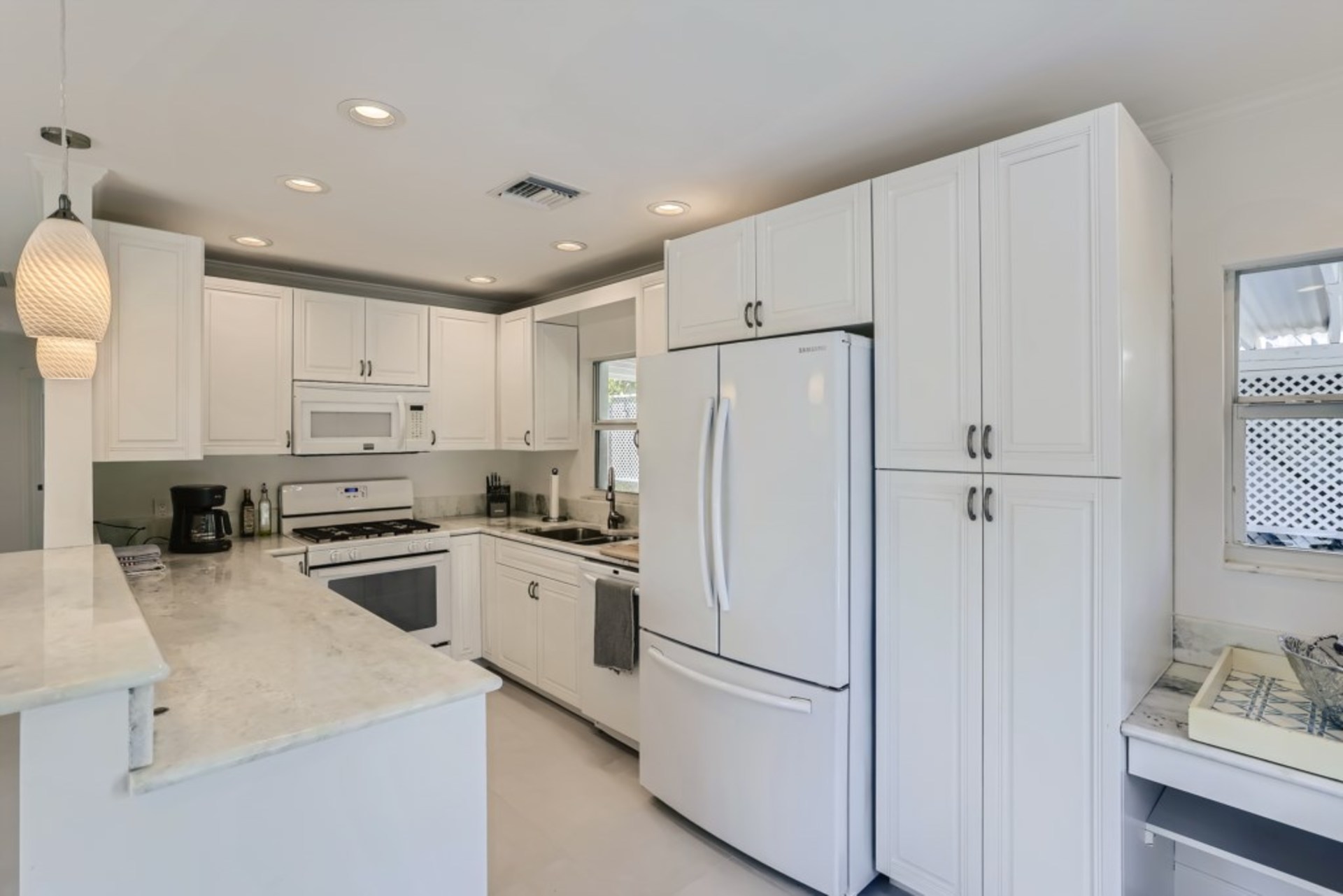 Picture Renting This Beautiful 2 Bedroom Villa In West Palm Beach, West Palm Beach Villa 1869