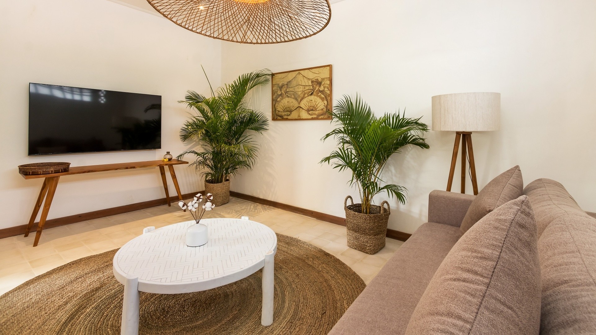 Cozy 4BR Villa with Amazing Pool Area, Bali Villa 2210