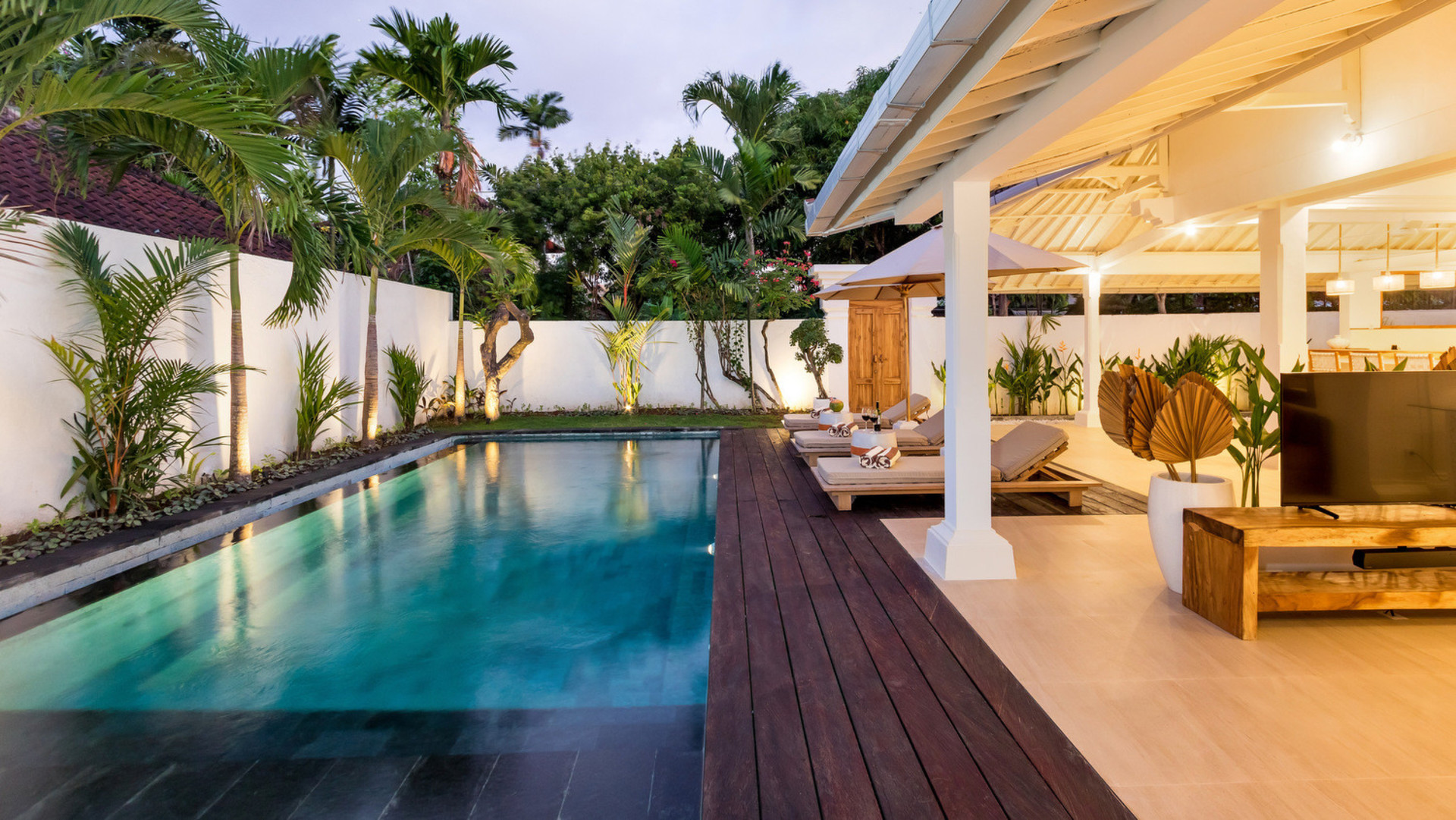 Amazing 4BR Villa With Pool in Bali, Bali Villa 2211