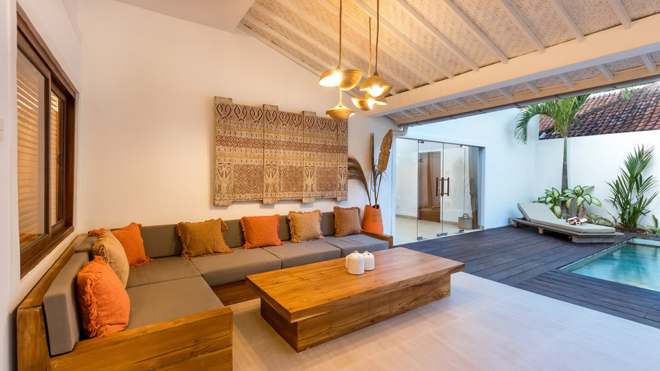 Amazing 4BR Villa With Pool in Bali, Bali Villa 2211