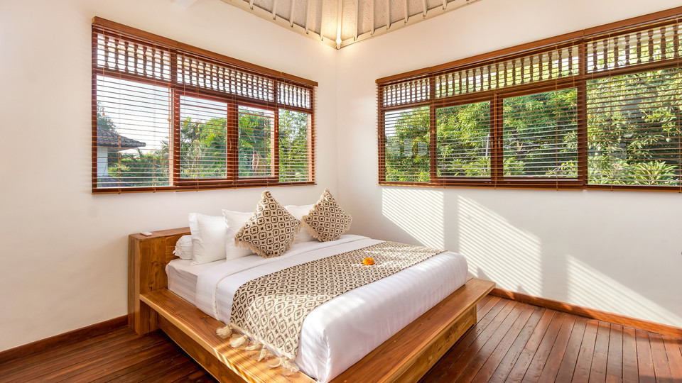 Wonderful 4BR Villa with Pool, Bali Villa 2212