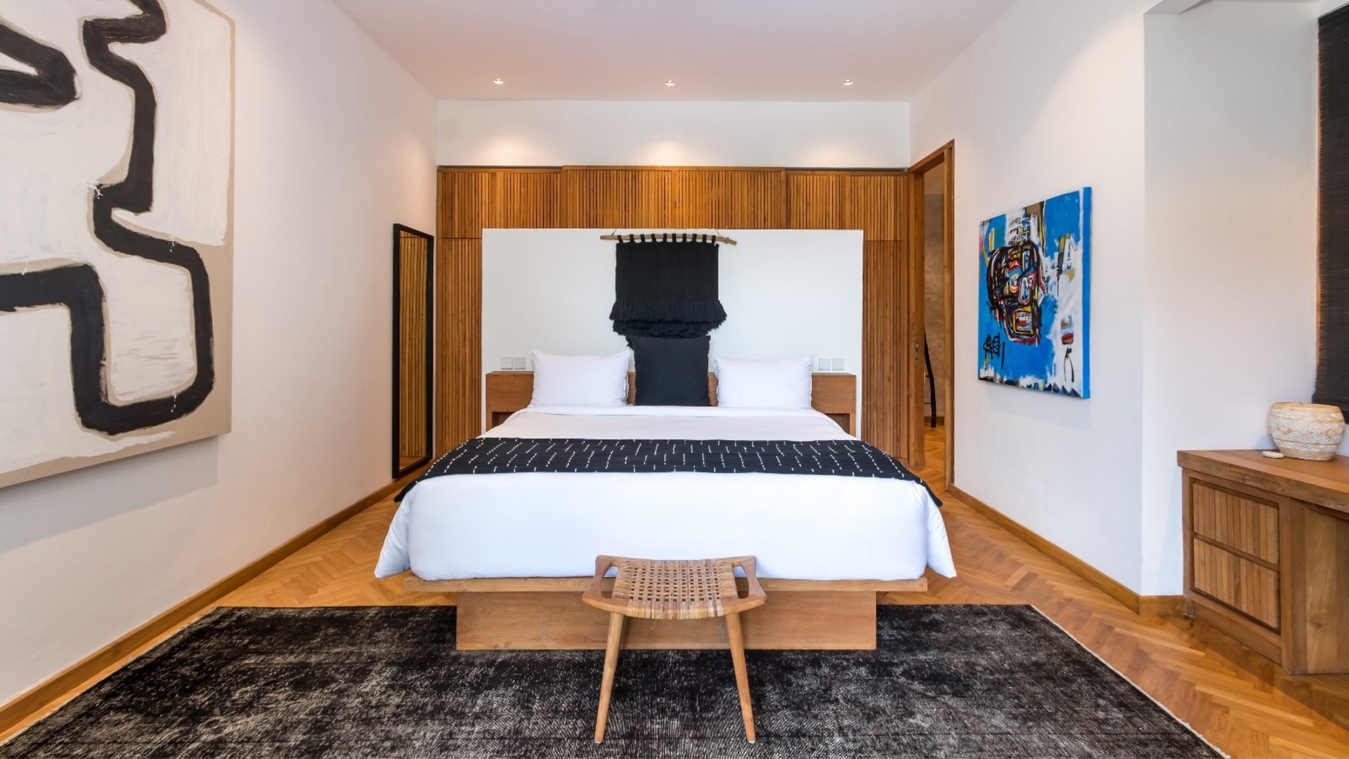 Cheerful 3BR Villa W/ Pool & Garden, Bali Villa 2213
