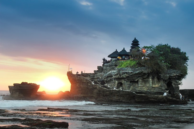 Cheerful 3BR Villa W/ Pool & Garden, Bali Villa 2213