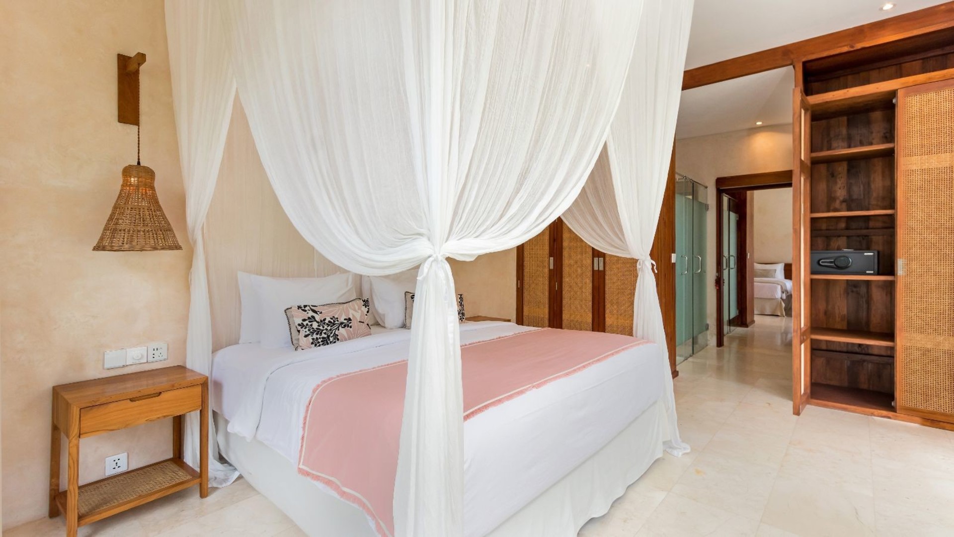 Amazing 4BR Villa With Pool, Bali Villa 2217