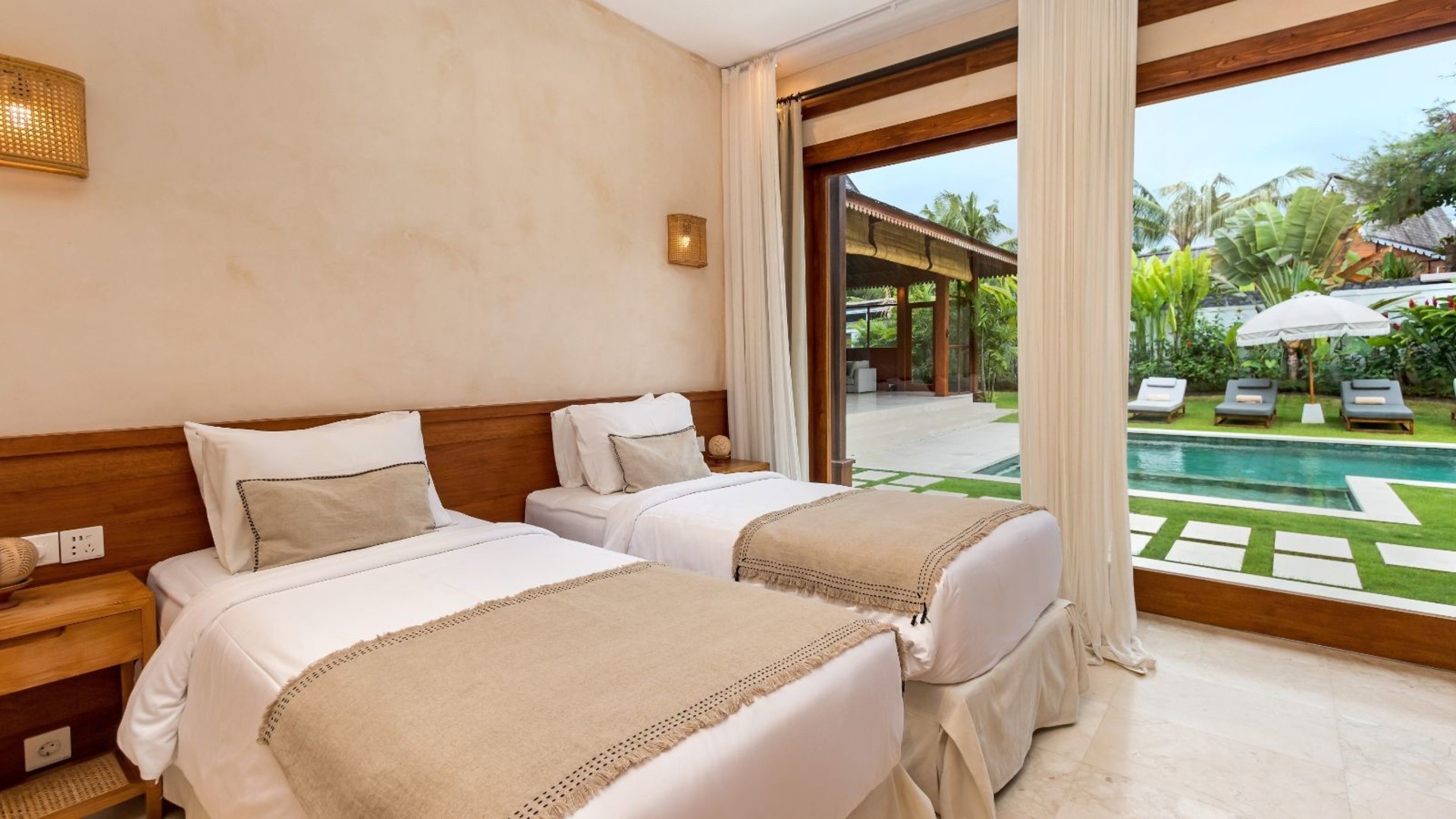 Wonderful 9BR Villa with Pool, Bali Villa Bali Villa 2218