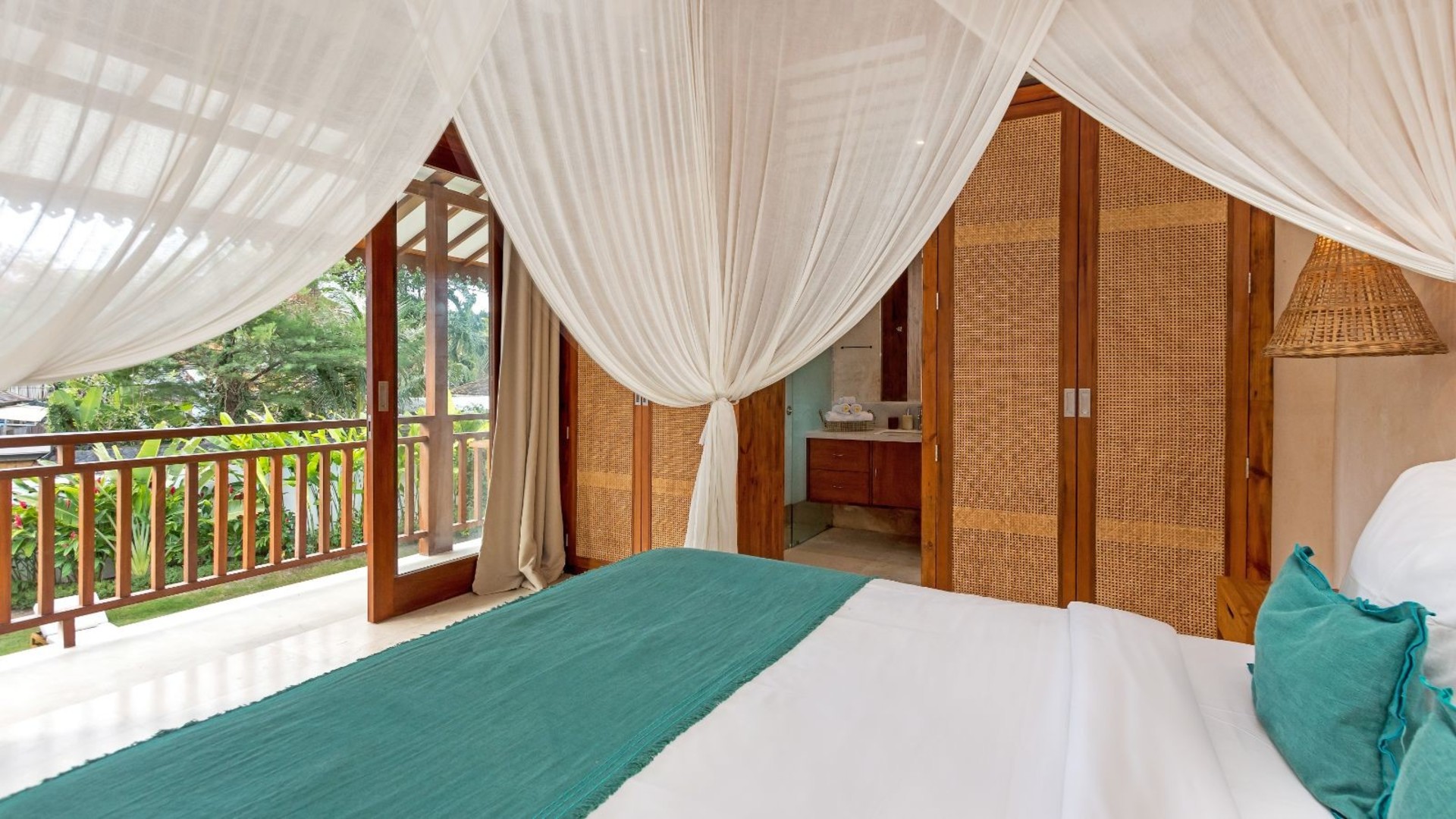 Wonderful 9BR Villa with Pool, Bali Villa Bali Villa 2218