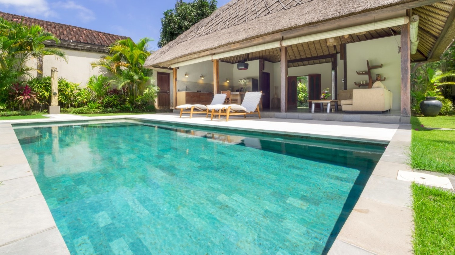 Great 2BR Villa W/ Amazing Pool & Garden, Bali Villa 2226