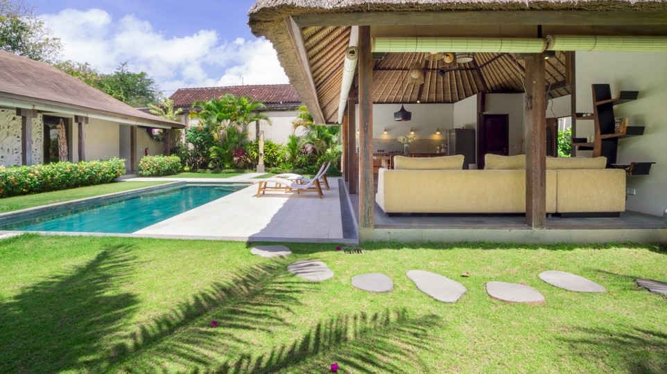 Great 2BR Villa W/ Amazing Pool & Garden, Bali Villa 2226