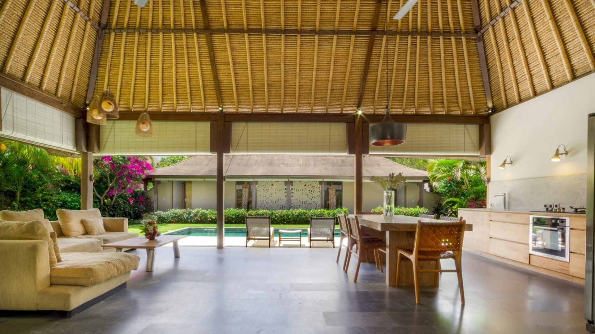 Great 2BR Villa W/ Amazing Pool & Garden, Bali Villa 2226