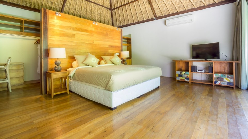 Spacious 2BR Villa W/ Pool & Garden, Bali Villa 2227