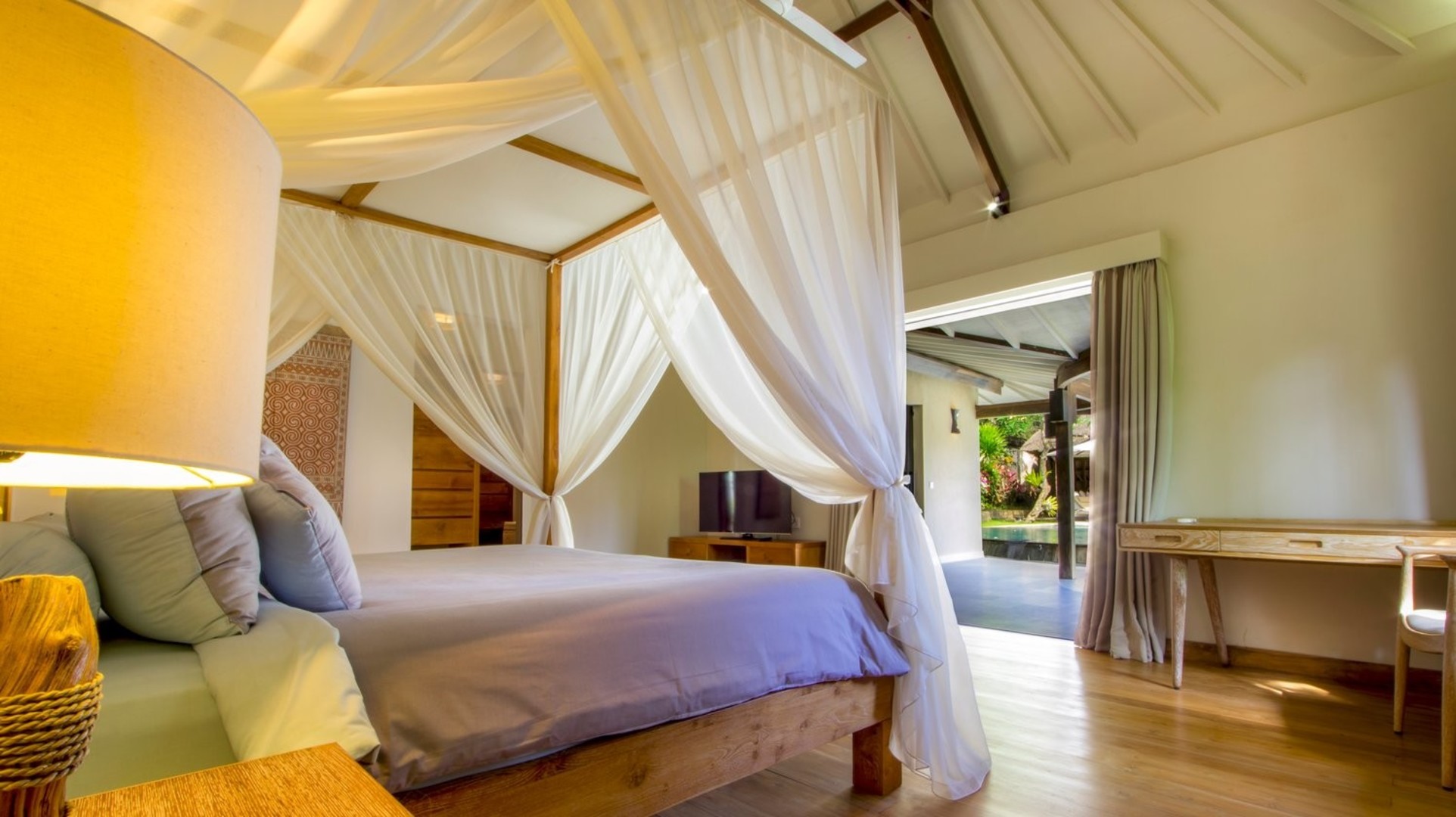 Fantastic 3BR Villa W/ Pool & Garden, Bali Villa 2228