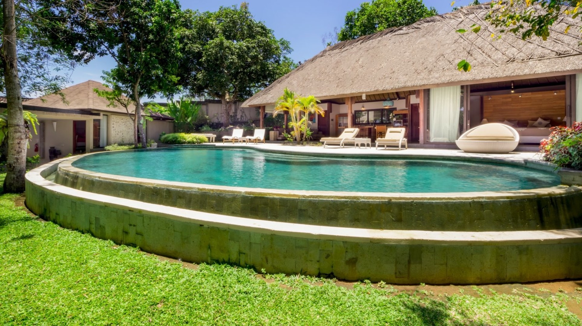 Dreamy 3BR Villa With Pool & Garden, Bali Villa 2229