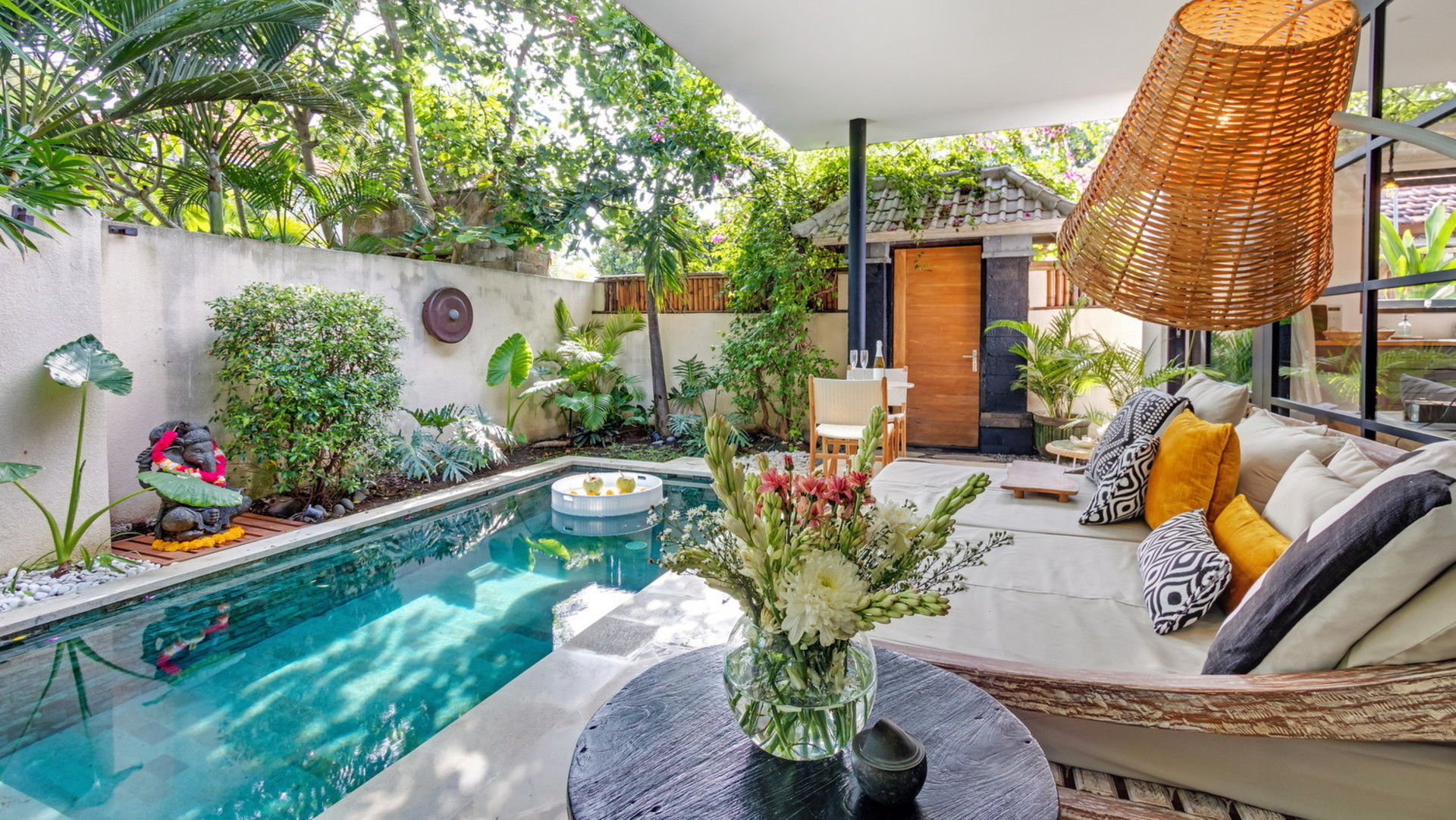 Peaceful 1BR Villa W/ Beautiful Pool Area, Bali Villa 2230