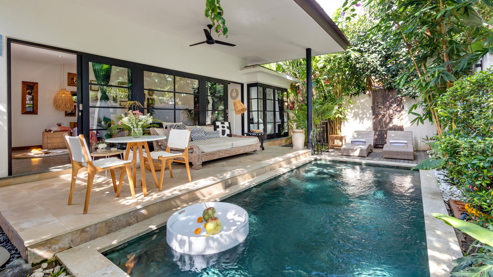 Peaceful 1BR Villa W/ Beautiful Pool Area, Bali Villa 2230