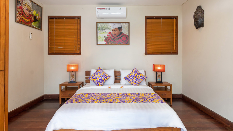 Spacious 4BR Villa W/ Pool & Garden, Bali Villa 2233