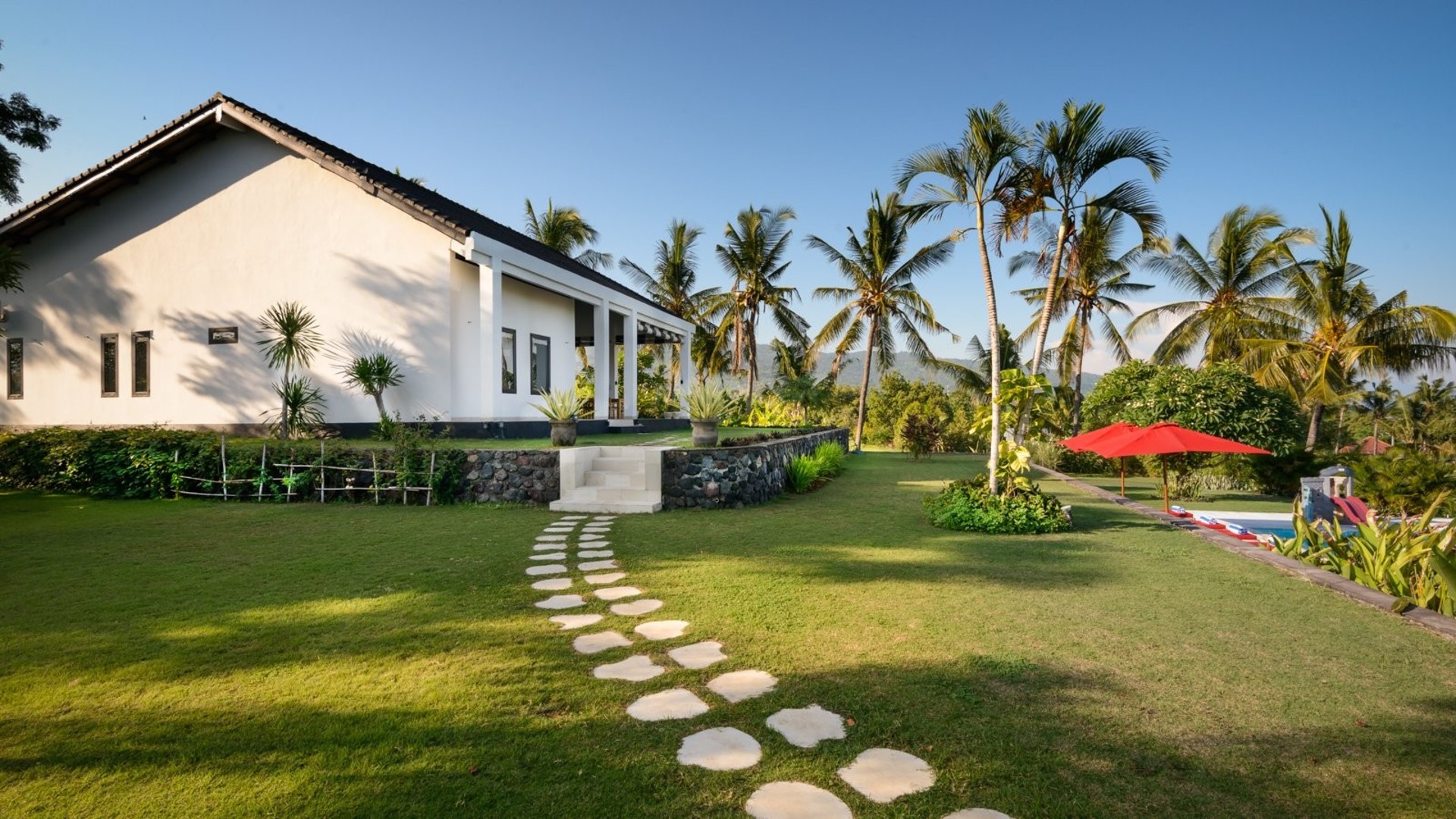 Lovely 3BR Villa W/ Amazing Pool & Sea views, Bali Villa 2235