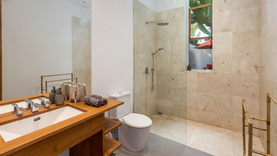 Enjoy Fully Equipped 4BR Villa W/ Pool & Garden, Bali Villa 2236