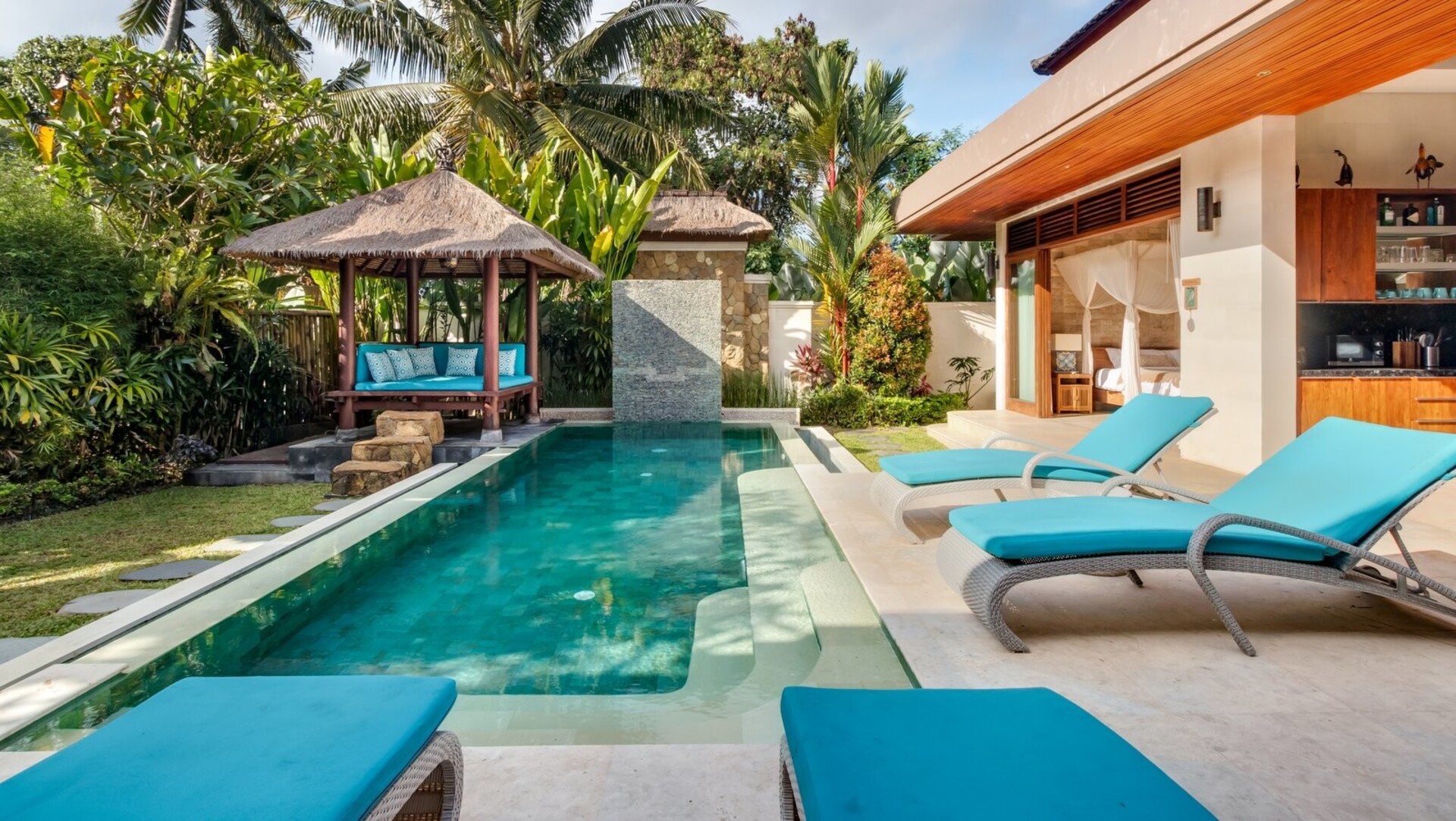 Enjoying Your Holiday in a Luxury 5 Star Villa in Candidasa, For Less Than a Hotel, Villa Bali 2243