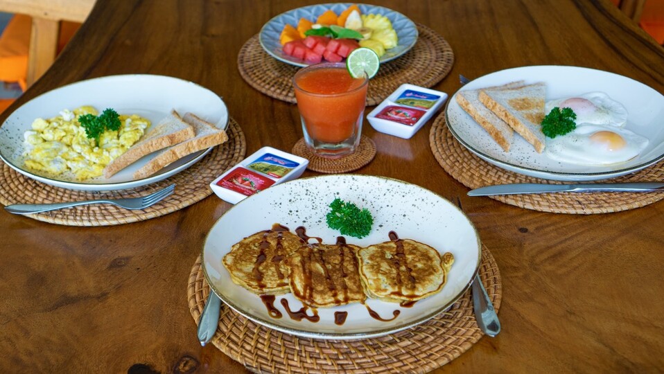 Enjoying Your Holiday in a Luxury 5 Star Villa in Candidasa, For Less Than a Hotel, Villa Bali 2243