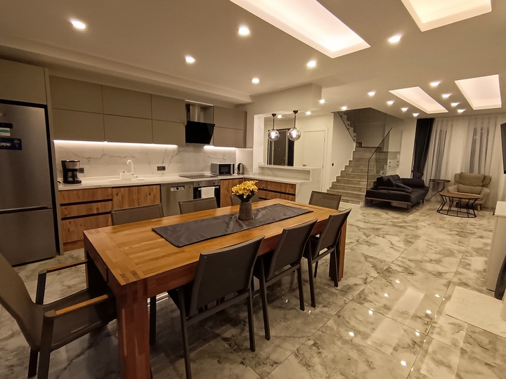 5 Star Villa Horizon – Mountain & Sea Escape