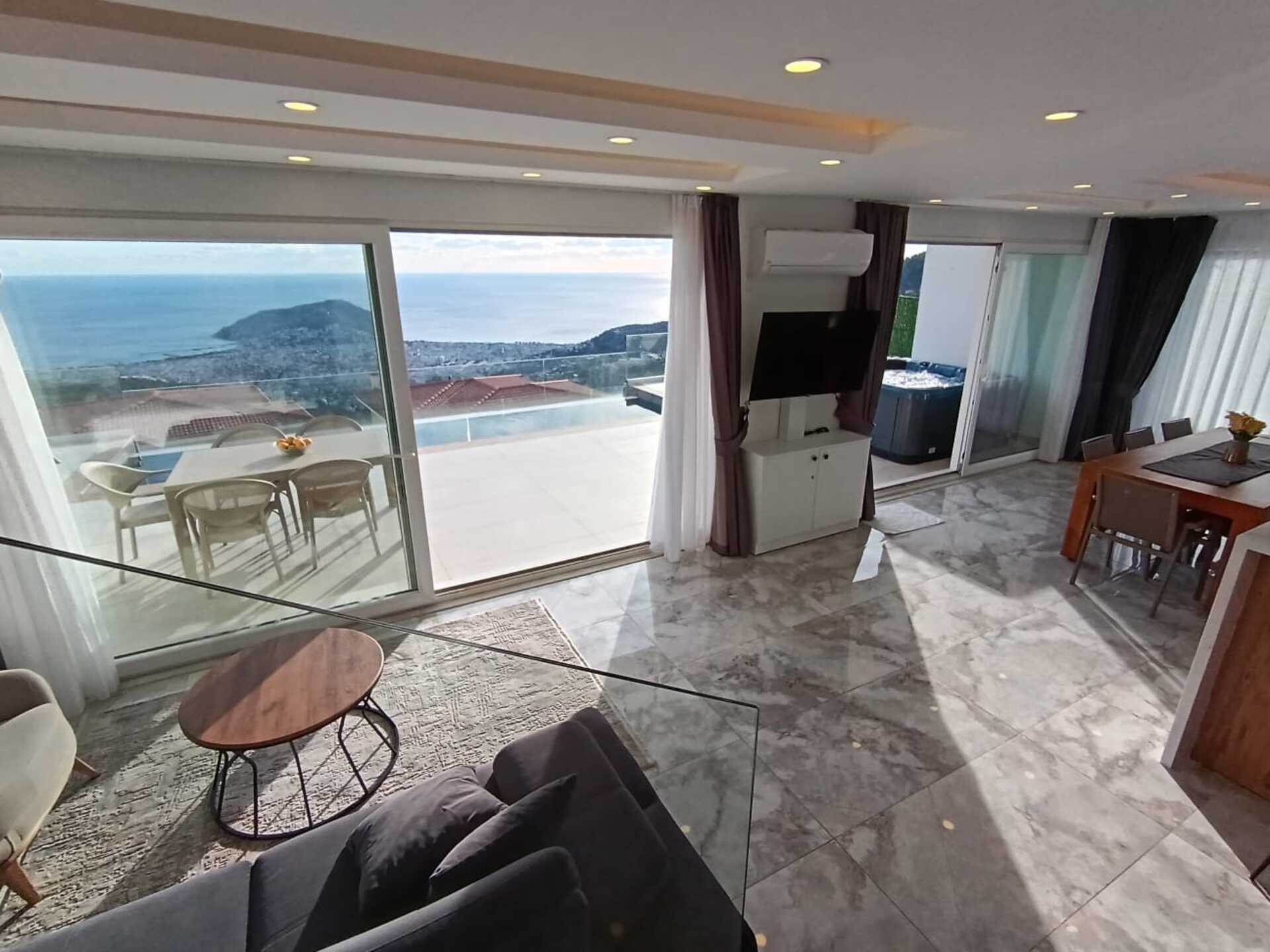 5 Star Villa Horizon – Mountain & Sea Escape