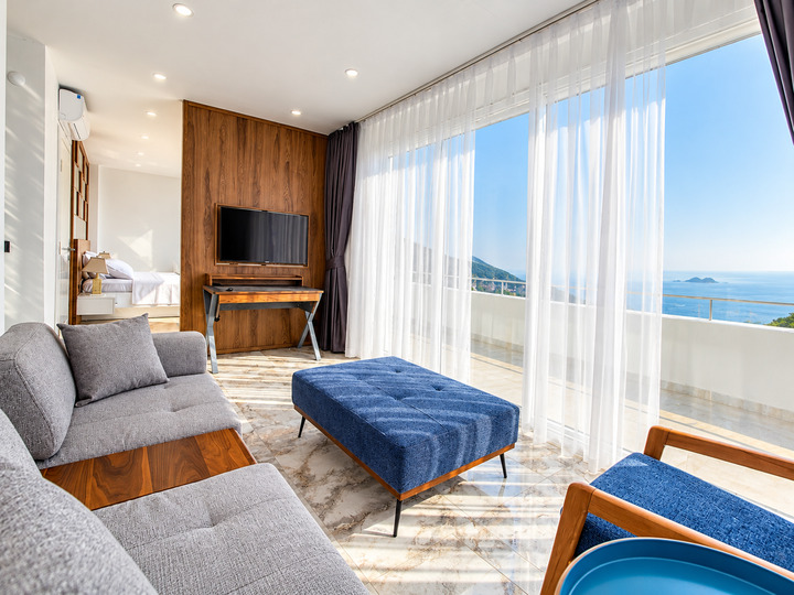 5 Star Villa Horizon – Mountain & Sea Escape