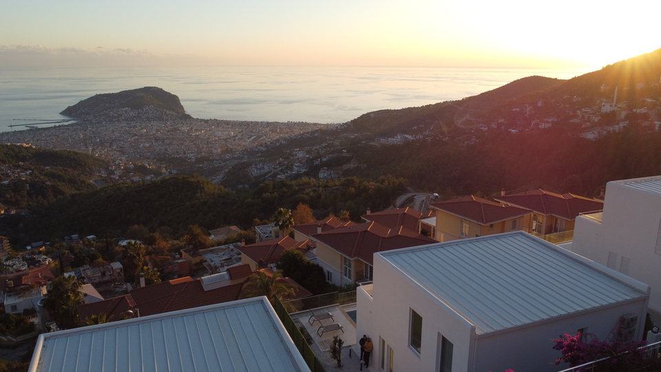 5 Star Villa Horizon – Mountain & Sea Escape