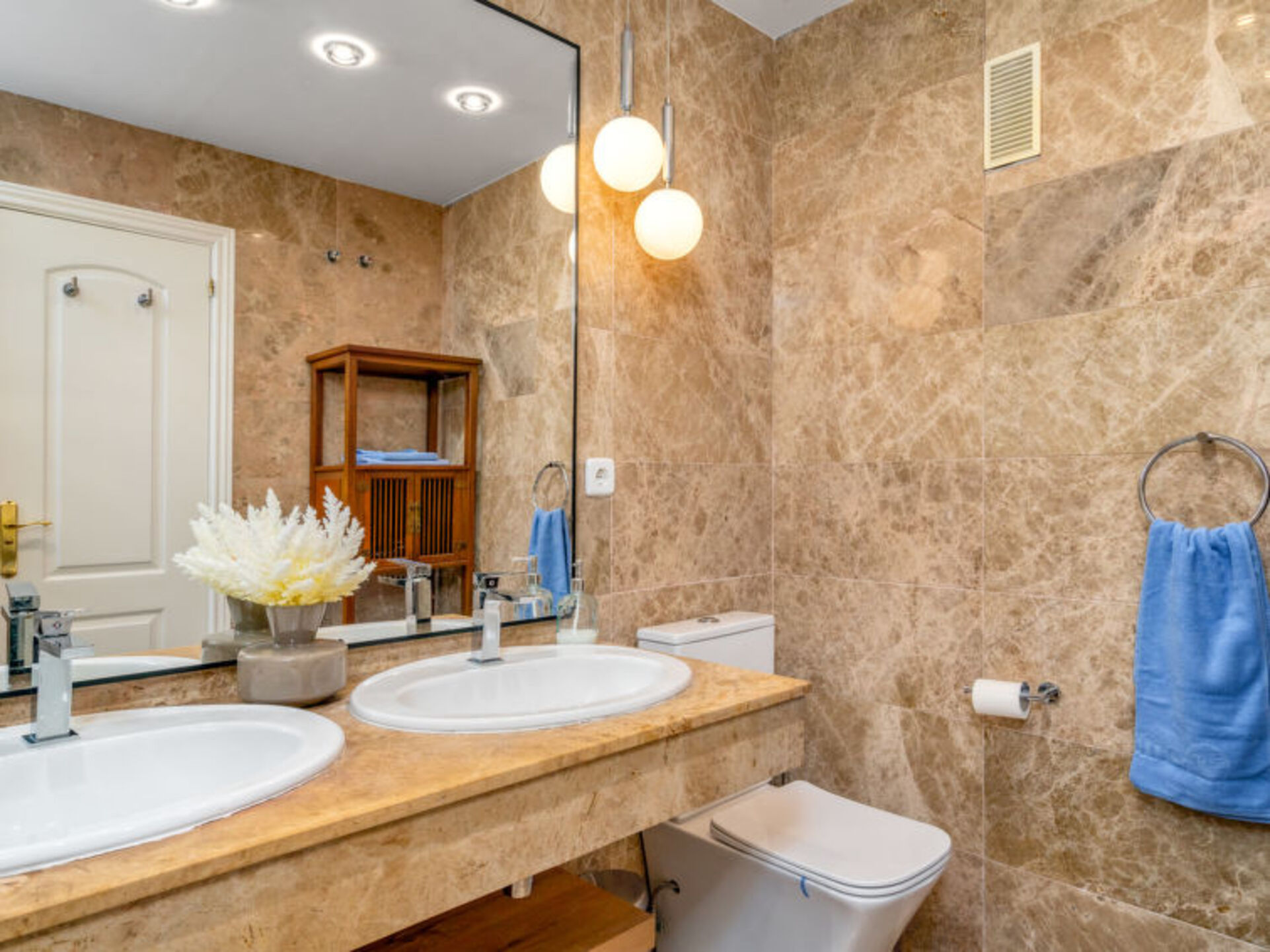 Bathroom / Wellness