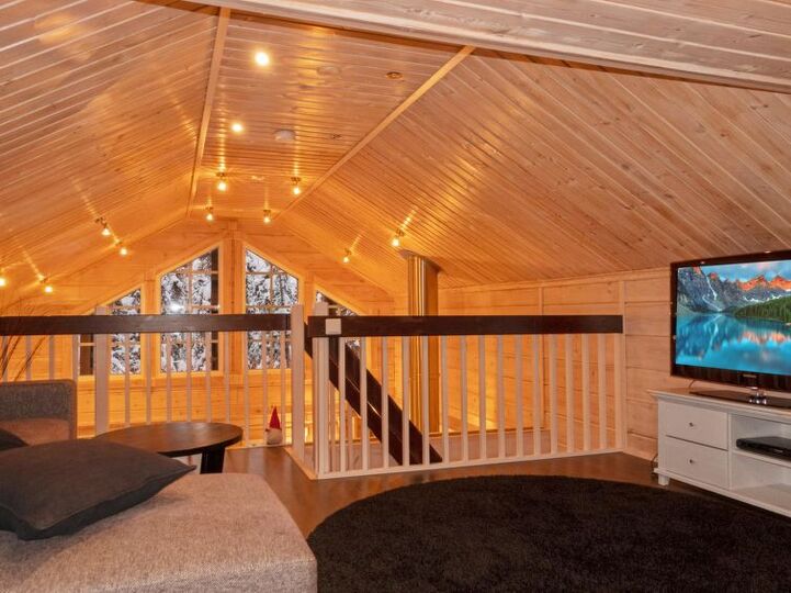 Luxury Home, Idyllic Location, Salla 1286