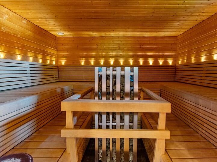 Your Home from Home, Inari 1301