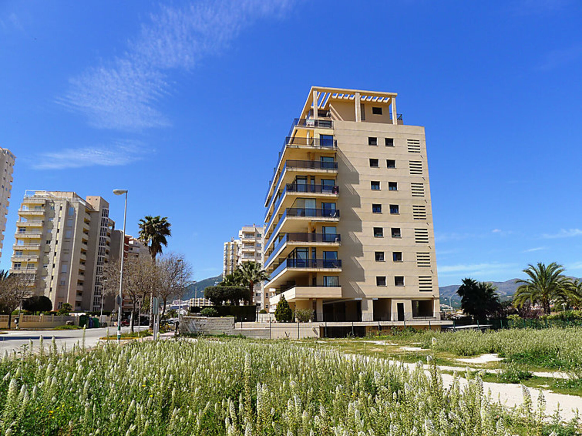 For Sale: Stunning 3 Bed Villa,1044