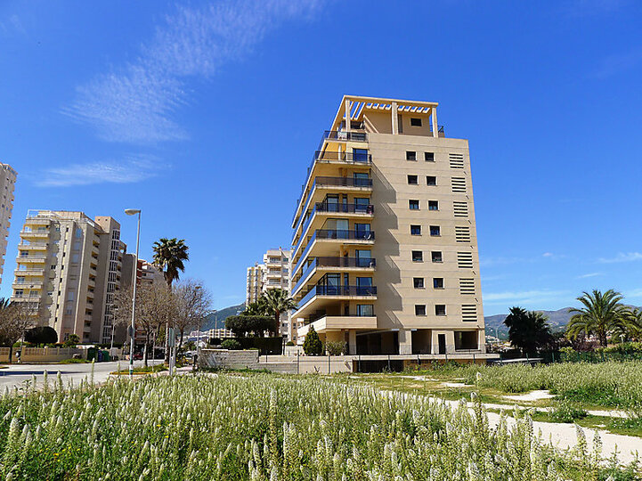 For Sale: Stunning 3 Bed Villa,1044