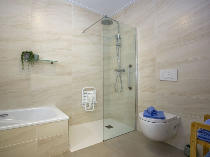 Bathroom / Wellness