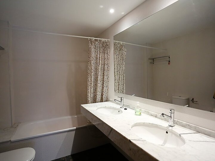 Dreamy 3 Bedroom Villa in Prime Location,1006