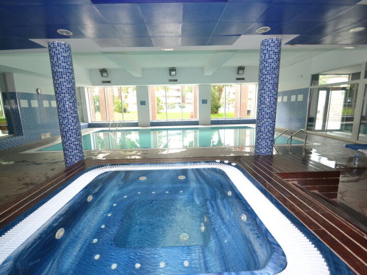 Pool Indoor