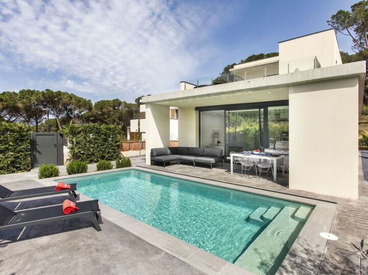 Luxurious Costa Brava Villa Retreat,1076, Sant Feliu de Guíxols, Spain