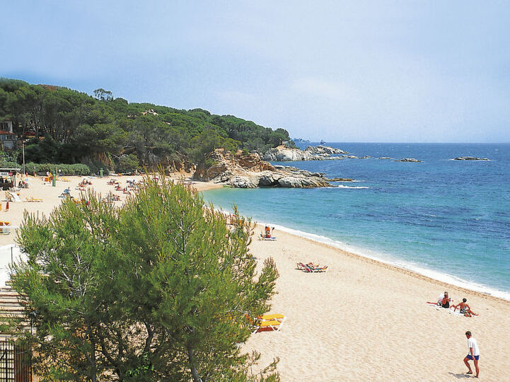 Captivating Coastal Escape in Costa Brava,1082