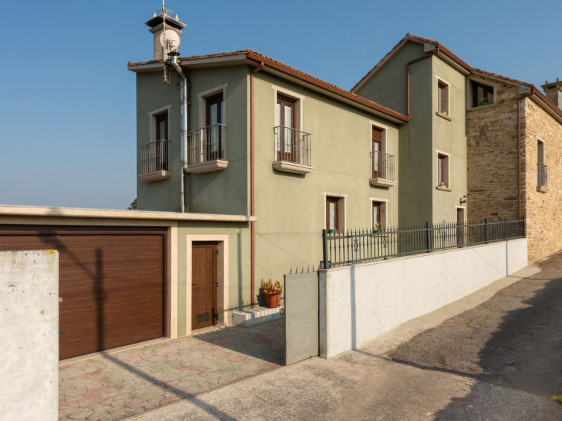 Dreamy 4 Bedroom Escape in Galicia,1000