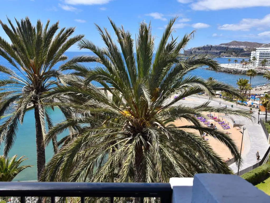 4 Bedroom Villa in Canary Islands,1077