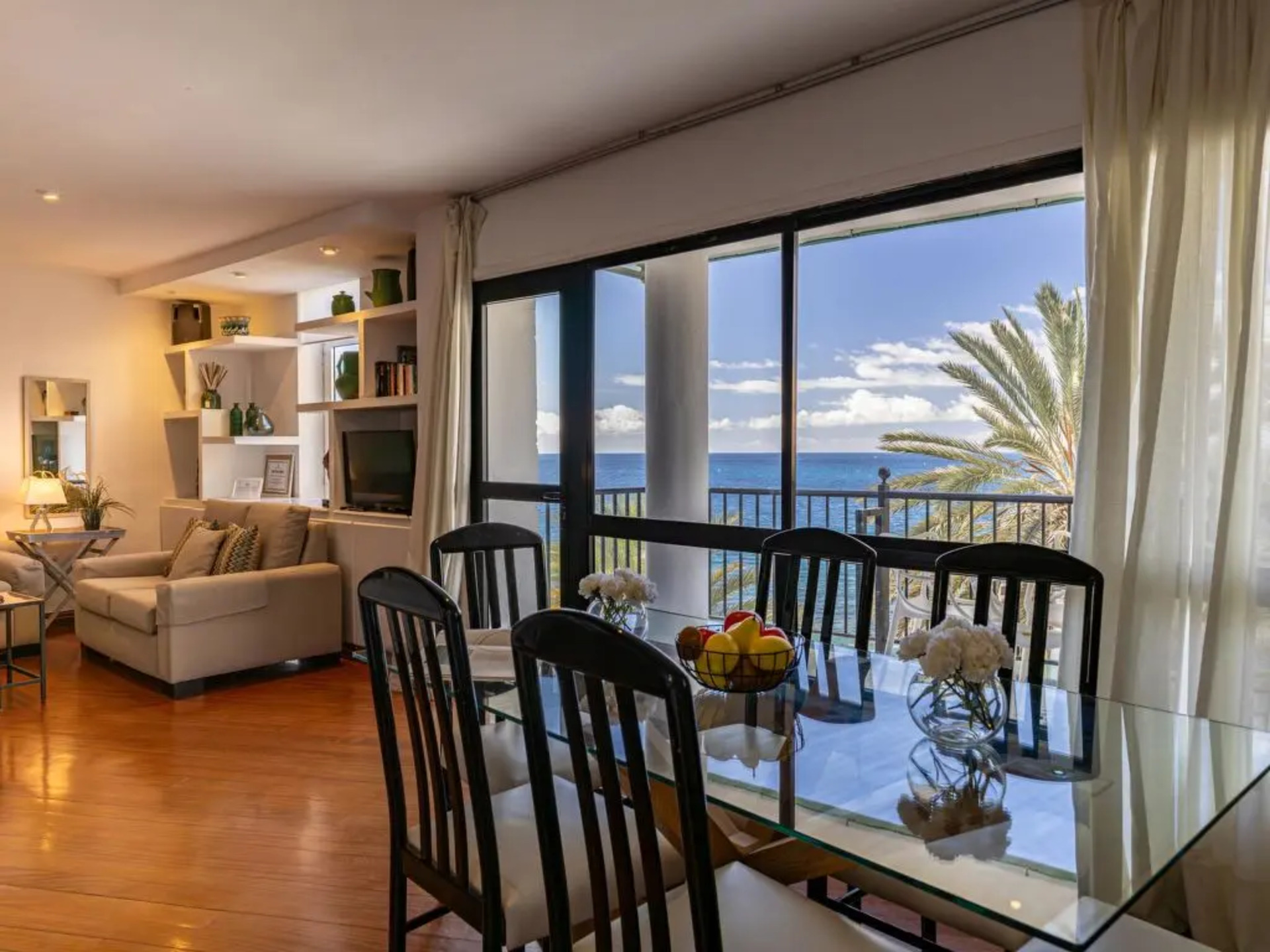 4 Bedroom Villa in Canary Islands,1077
