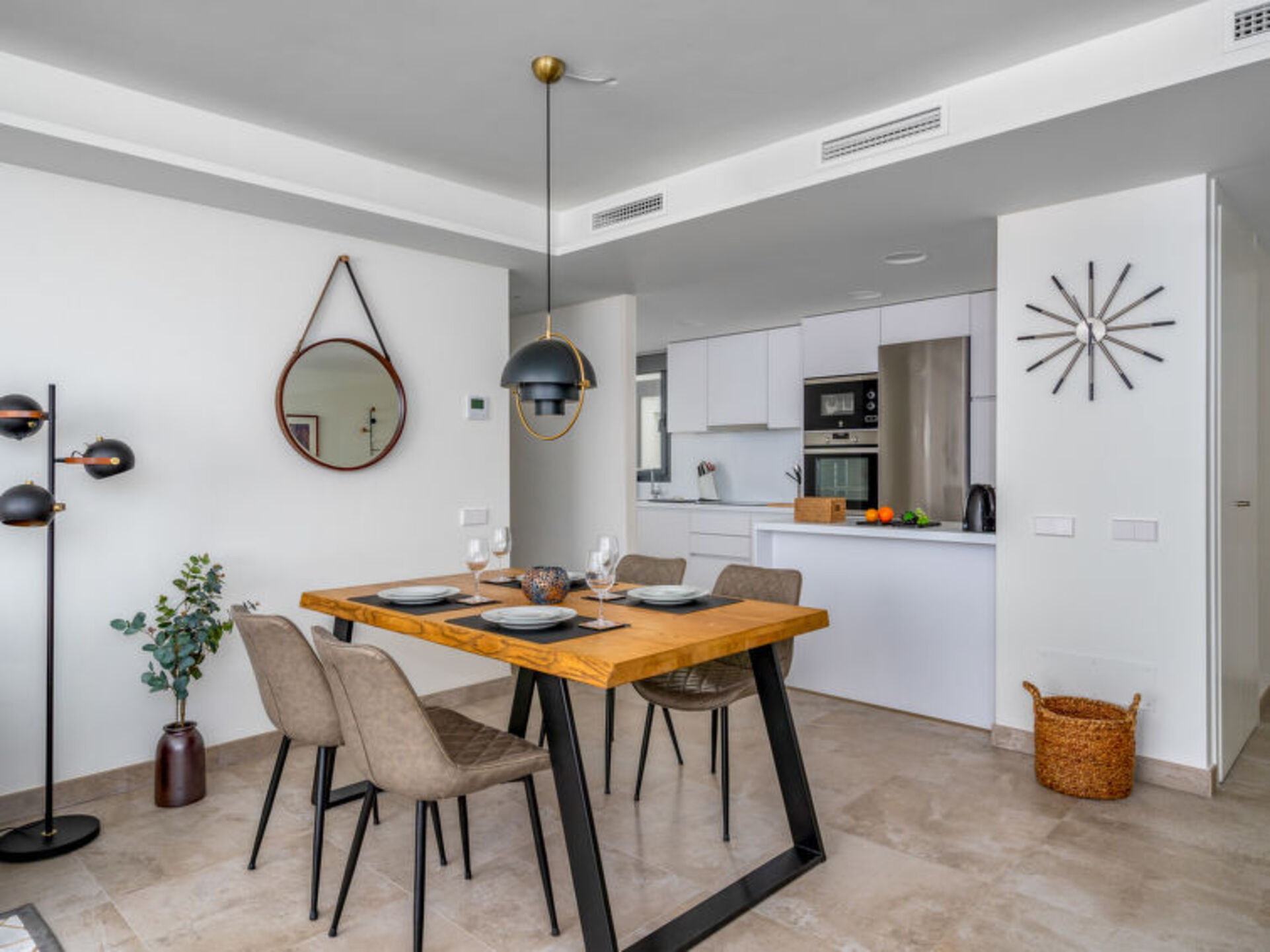 Kitchen / Dining Room
