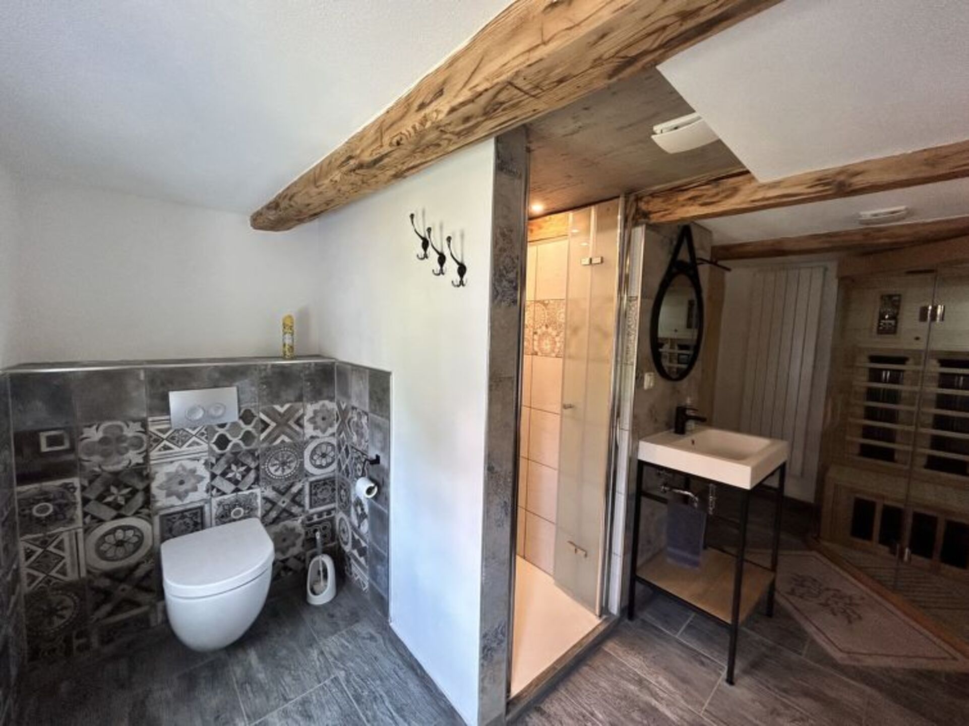 Bathroom / Wellness