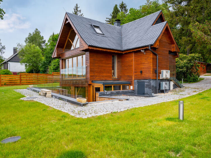 Heart of Sachsen: 2-Bed Villa Oasis,1014, Oybin, Germany