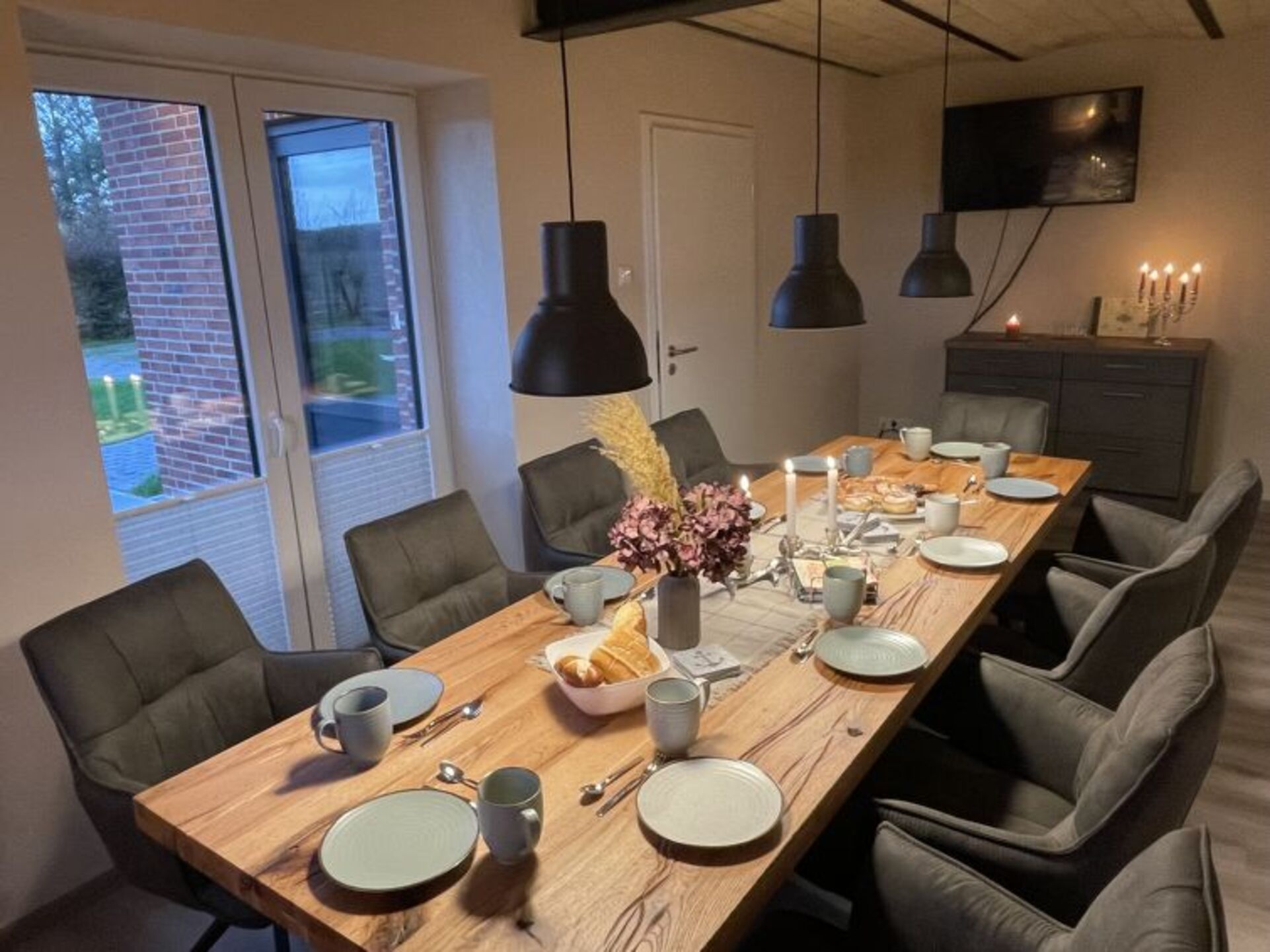 Kitchen / Dining Room