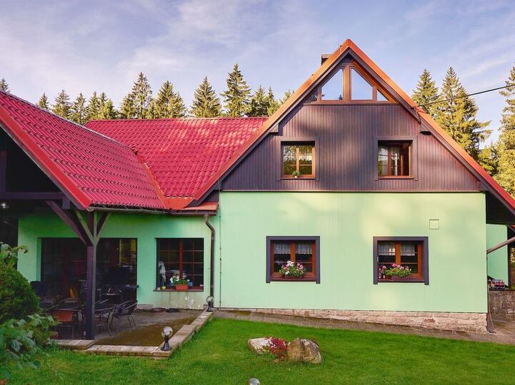 Elegant 6 BR Villa with Infinity Pool,1013, Liberecký kraj, Czech Republic
