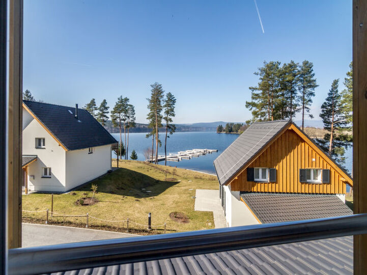 Tranquil Oasis: Gorgeous 4BR Villa Retreat,1007, Frymburk, Czech Republic