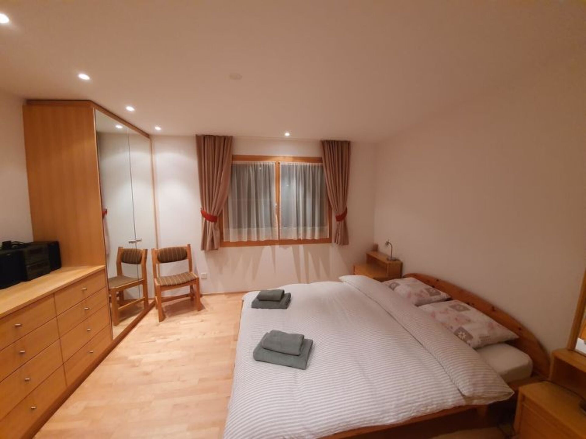 Tranquil 2 Bedroom Hideaway in Graubünden,1125