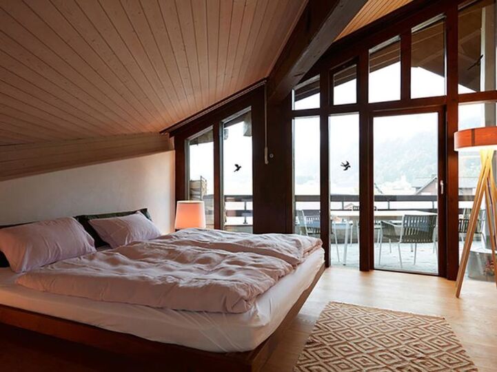 Serenity Found: Chic 3 BR Villa in Obwalden,1007